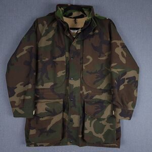 Vintage LL Bean Hunting Jacket Mens Large Woodland Camo Hooded Gore Tex USA